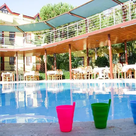 فندق Grand Ruya Çeşme